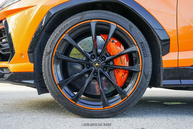 Used 2022 Lamborghini Urus image 64