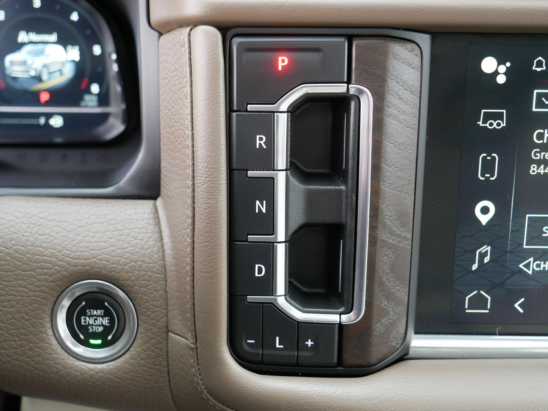 Used 2022 GMC Yukon Denali image 24