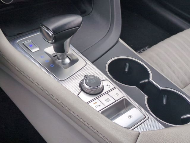 Used 2022 Genesis G70 2.0T w/ Prestige Package image 9