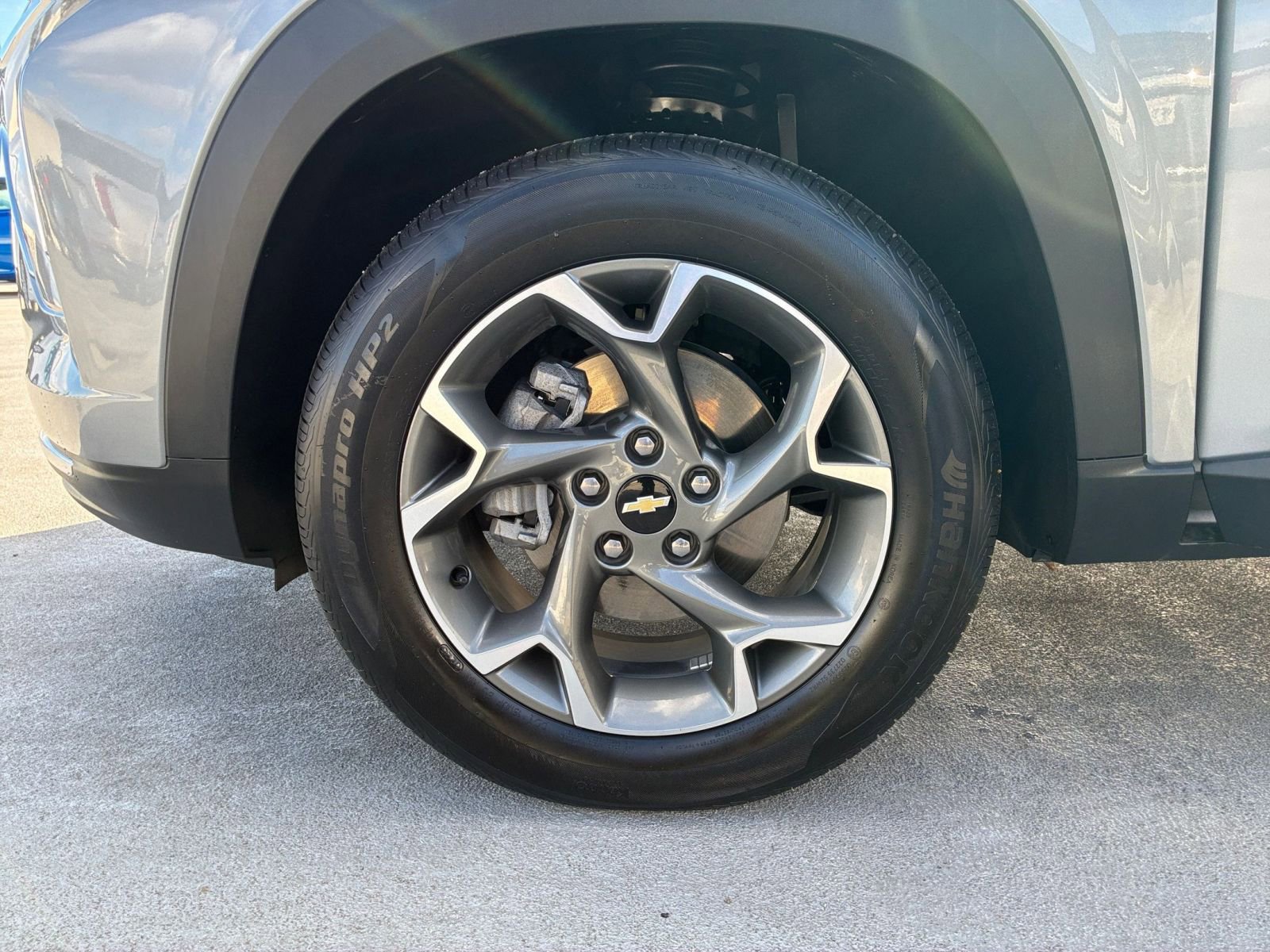 Used 2025 Chevrolet Trax LT image 29