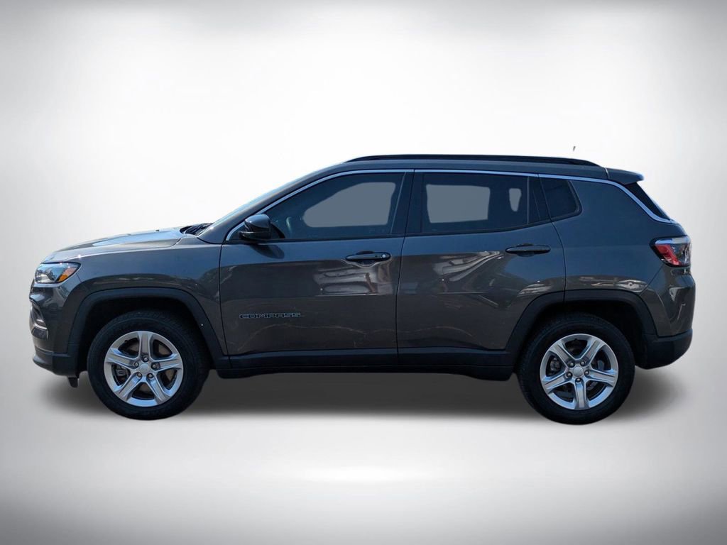 Used 2023 Jeep Compass Latitude image 7