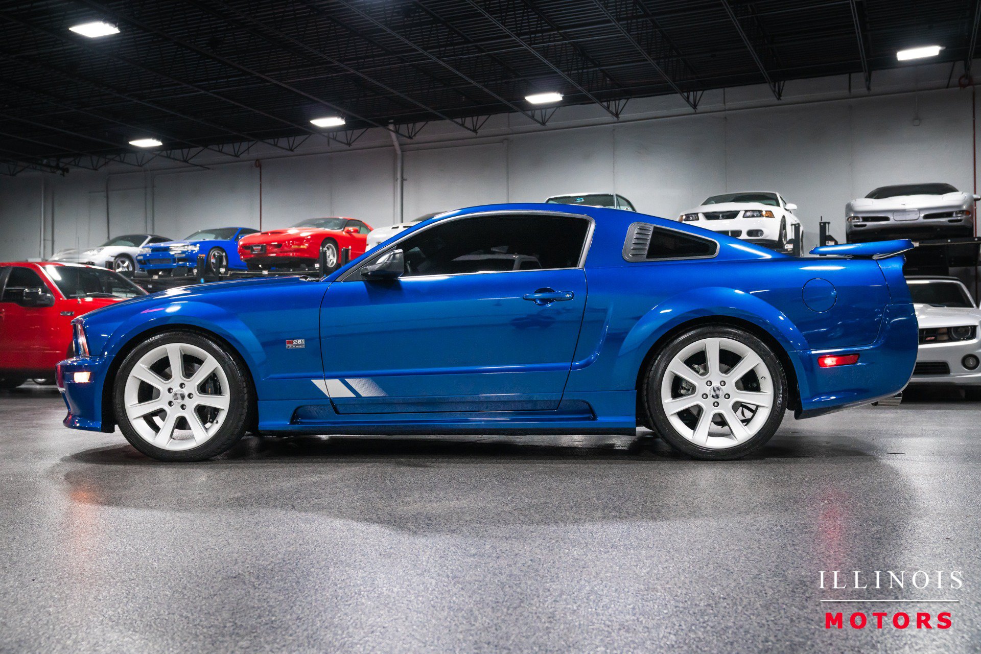 Used 2006 Ford Mustang GT RWD image 2