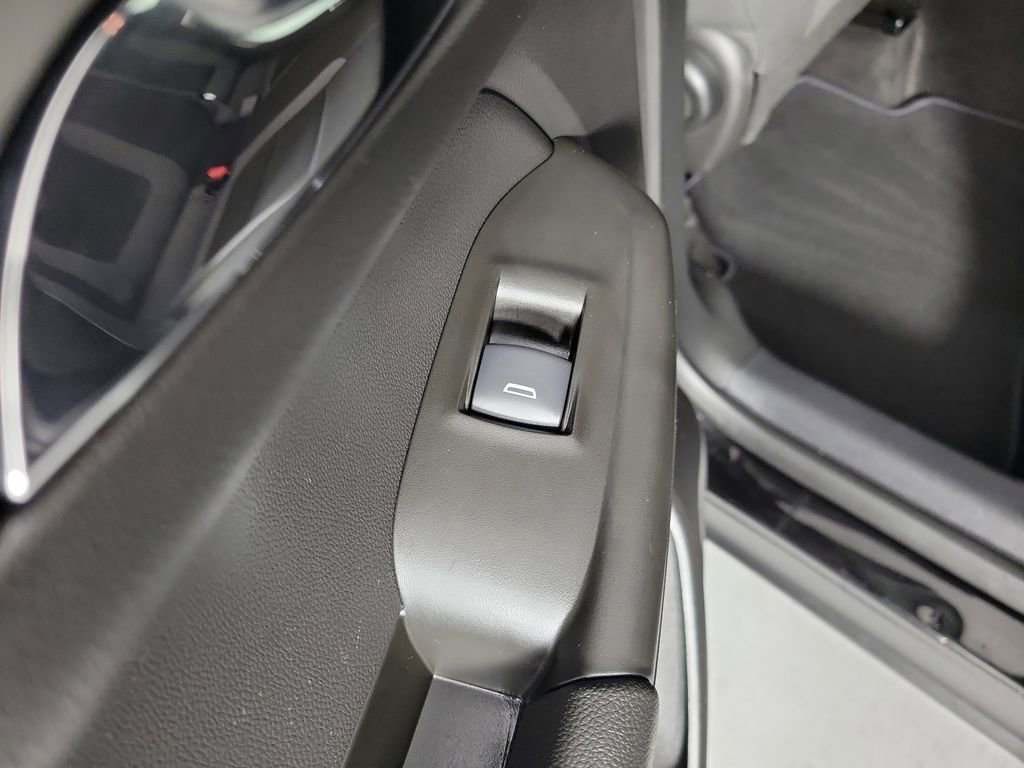 Used 2025 Chevrolet TrailBlazer LT image 13