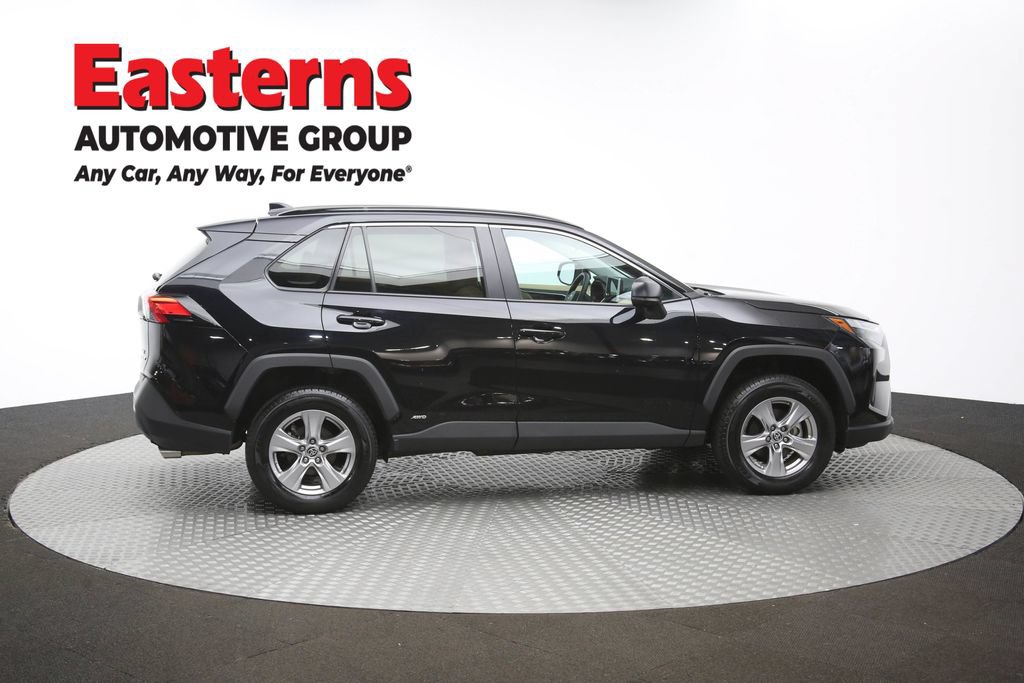 Used 2023 Toyota RAV4 LE AWD/4WD image 43