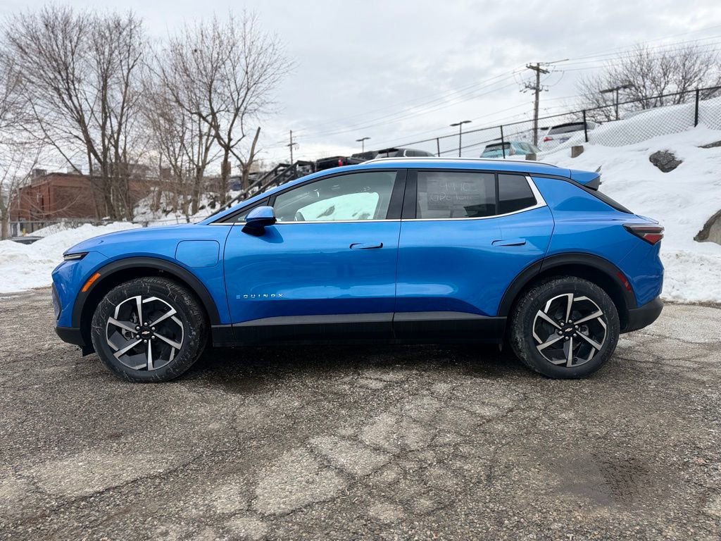New 2026 Chevrolet Equinox EV LT image 3