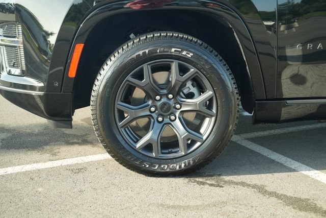 New 2026 Jeep Grand Wagoneer L Limited w/ Premium Group II AWD/4WD image 9