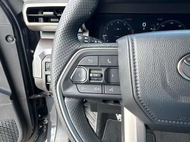 Used 2025 Toyota Tacoma TRD Sport image 28