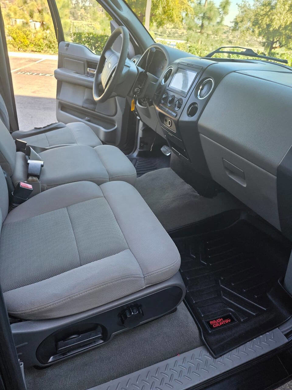 Used 2005 Ford F150 Lariat image 10