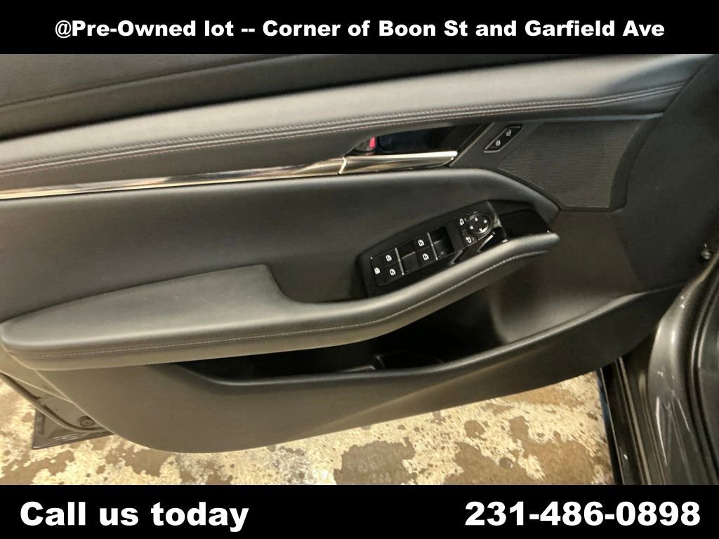 Used 2025 MAZDA MAZDA3 s image 15