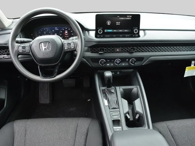 Used 2025 Honda Accord LX image 17