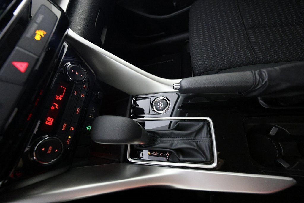 Used 2025 Mitsubishi Eclipse Cross ES image 27