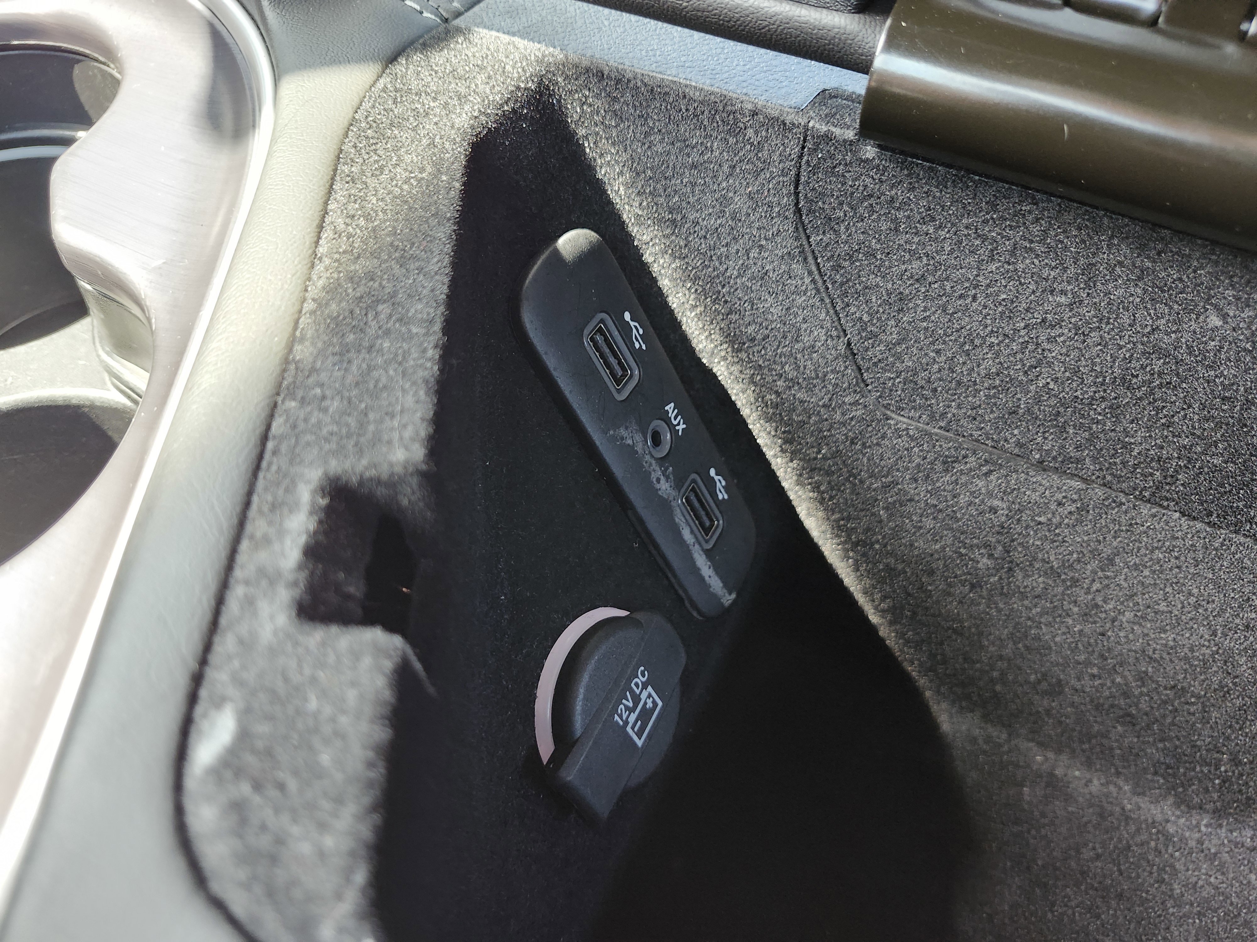 Used 2018 Dodge Challenger R/T w/ Sound Group RWD image 10