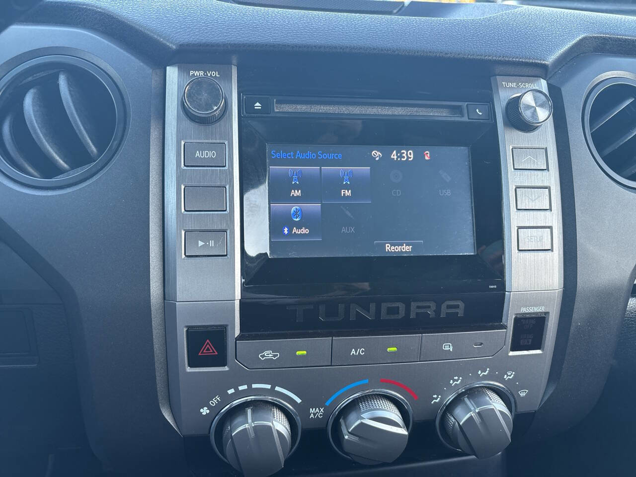 Used 2017 Toyota Tundra SR image 31