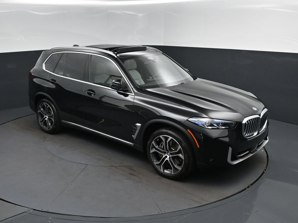 Certified 2024 BMW X5 xDrive50e w/ Premium Package AWD/4WD image 36
