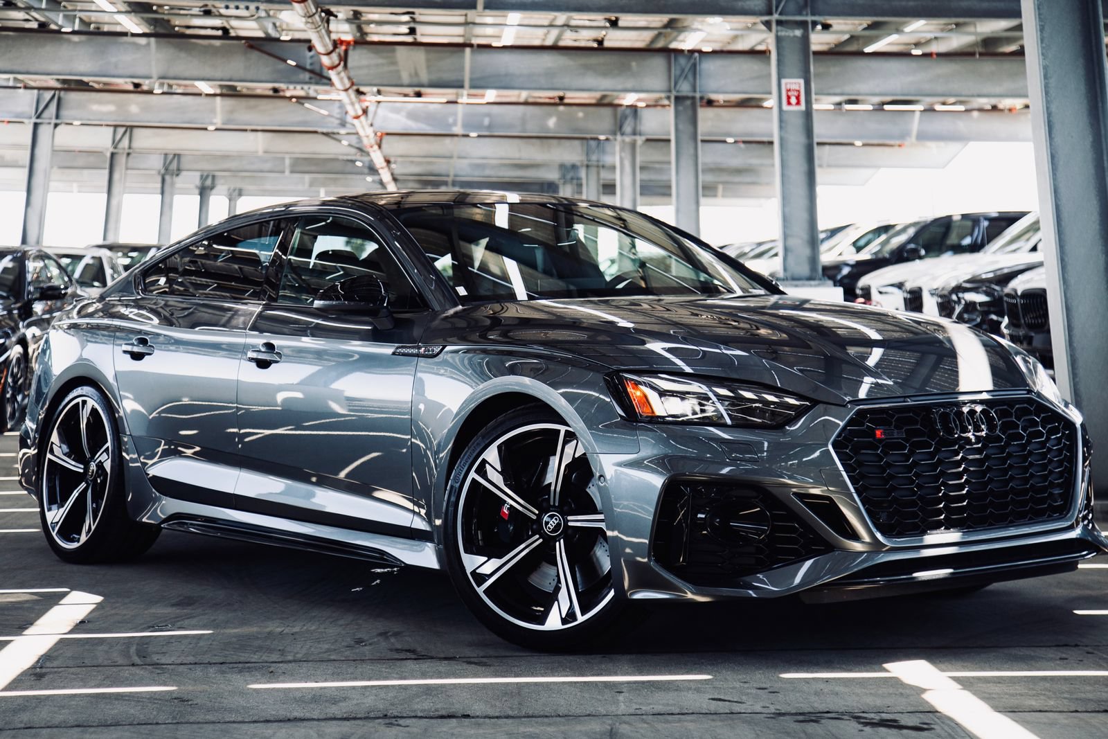 Certified 2025 Audi RS 5 Sportback AWD/4WD image 3