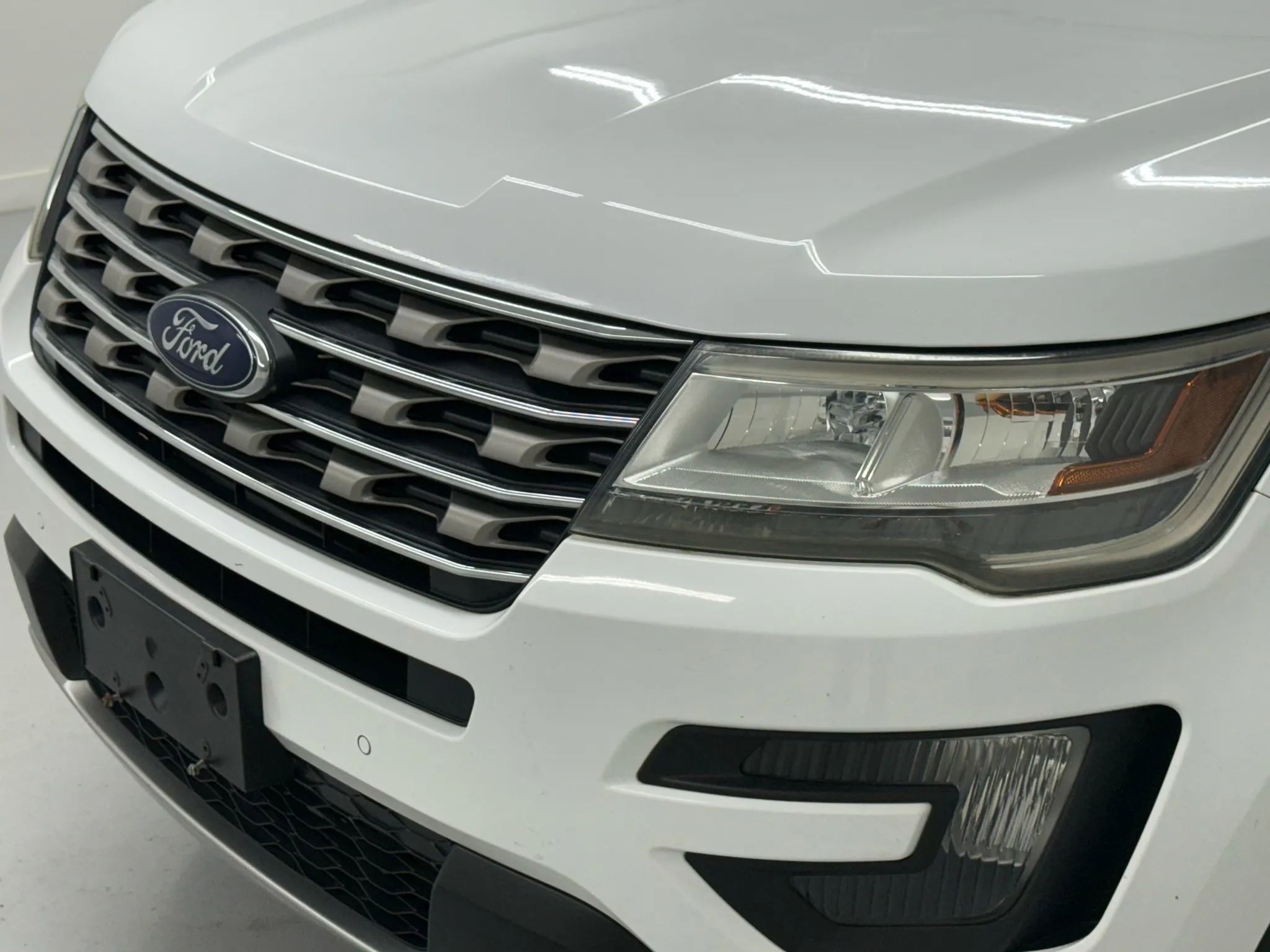 Used 2016 Ford Explorer XLT w/ Equipment Group 202A image 13