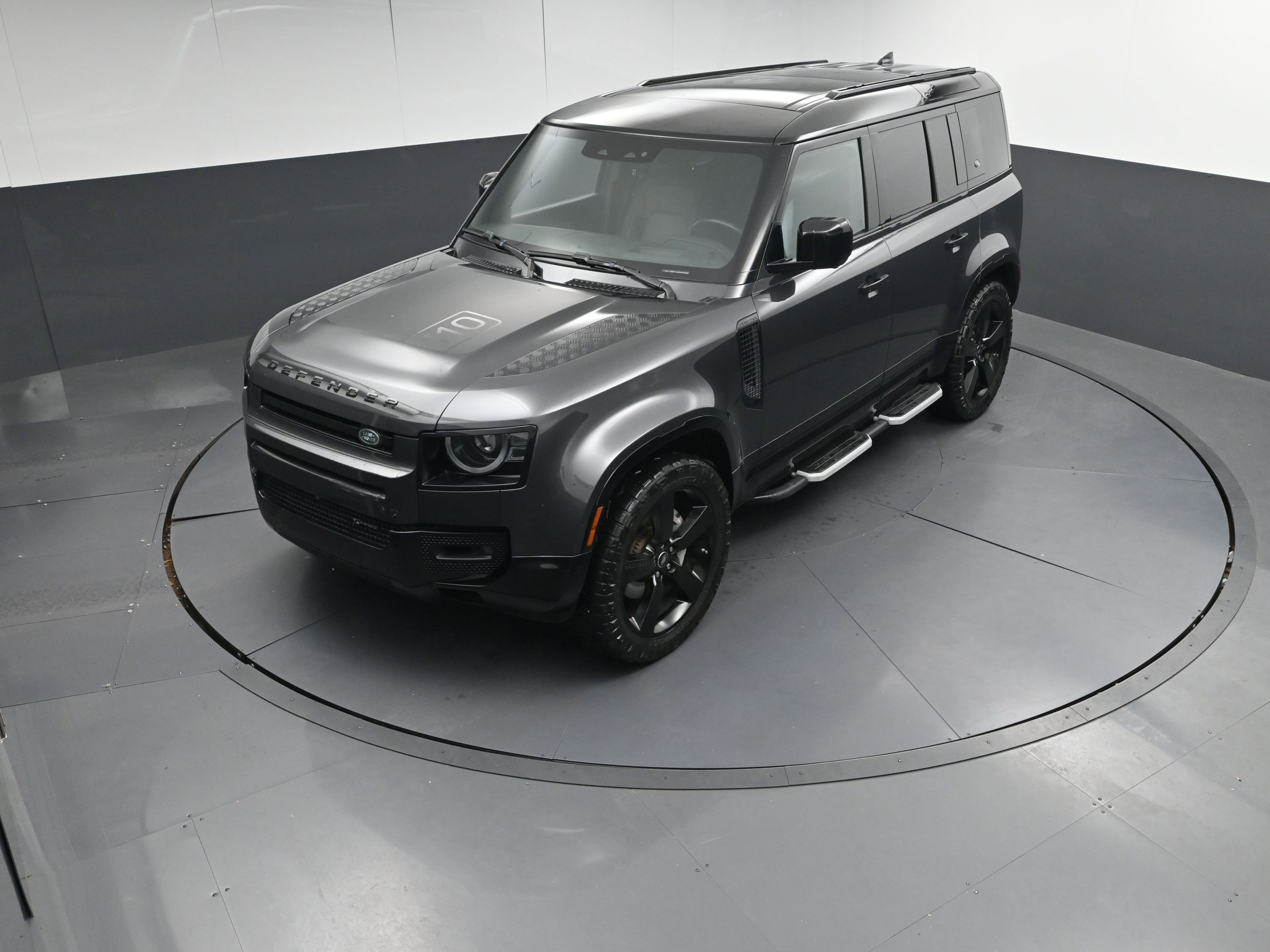 Used 2023 Land Rover Defender 110 X-Dynamic SE image 33