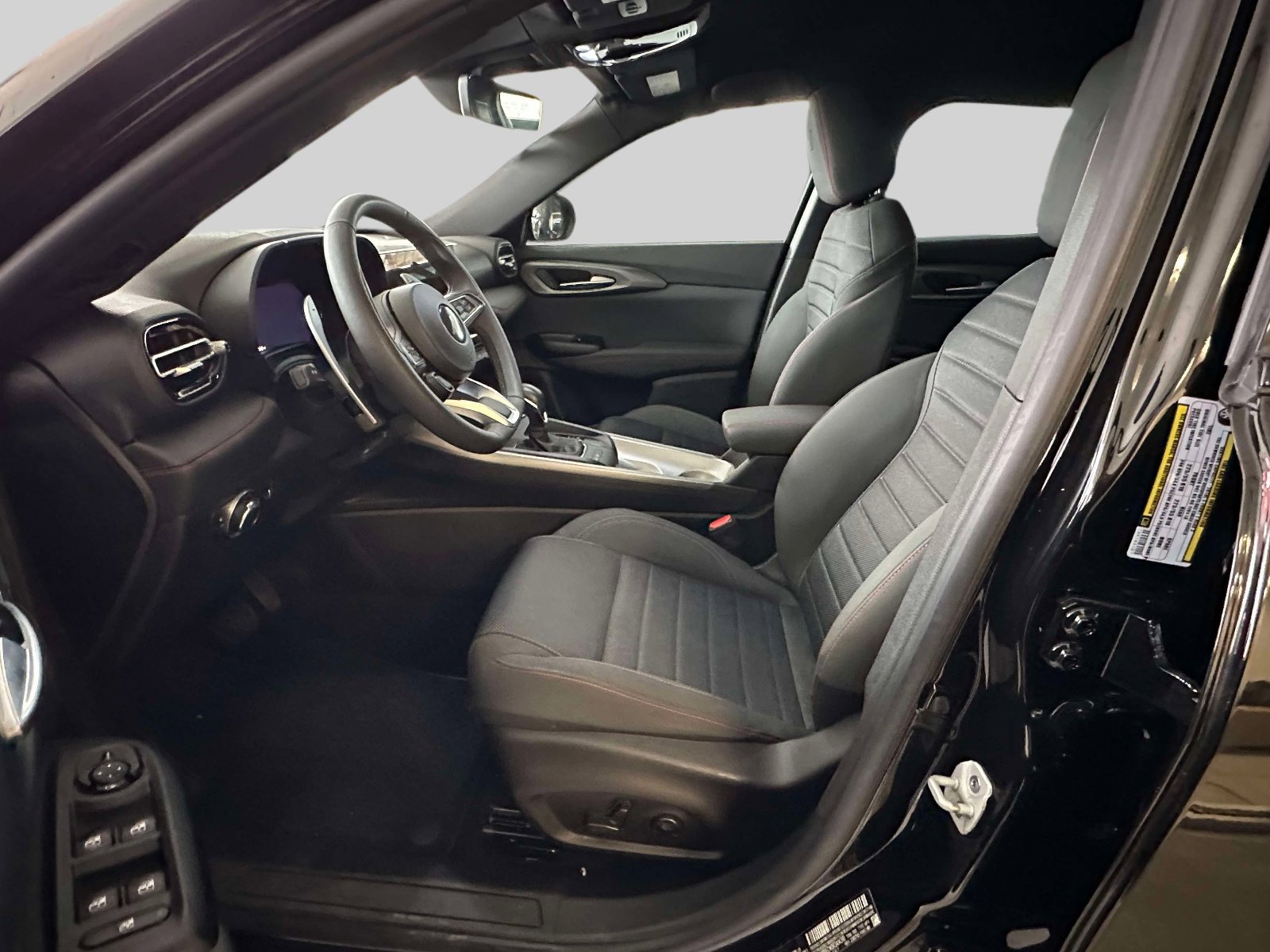 Used 2024 Dodge Hornet R/T w/ R/T Blacktop Package image 11