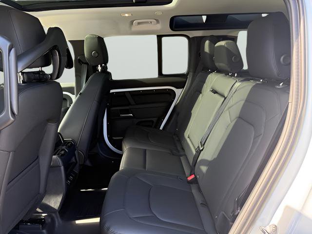 New 2026 Land Rover Defender 110 S AWD/4WD image 31