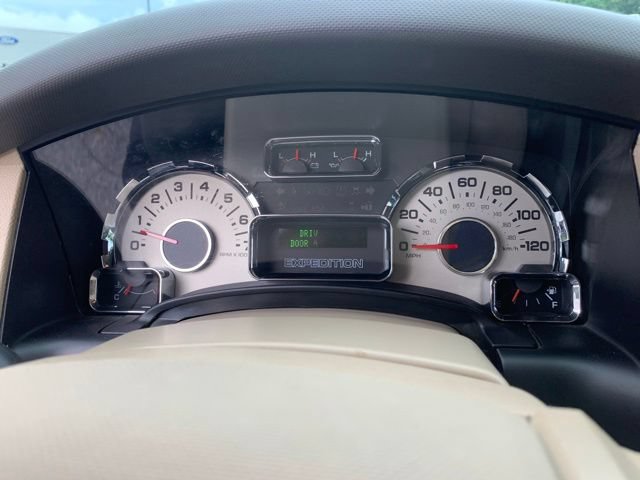 Used 2014 Ford Expedition EL XLT w/ Equipment Group 202A AWD/4WD image 31
