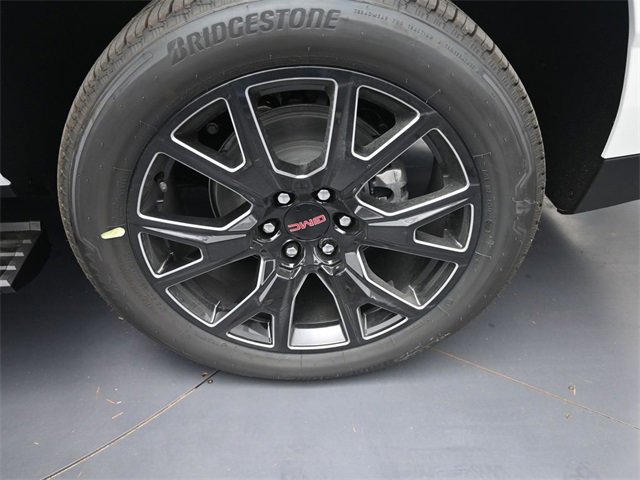 New 2026 GMC Yukon Denali w/ Denali Reserve Package image 16