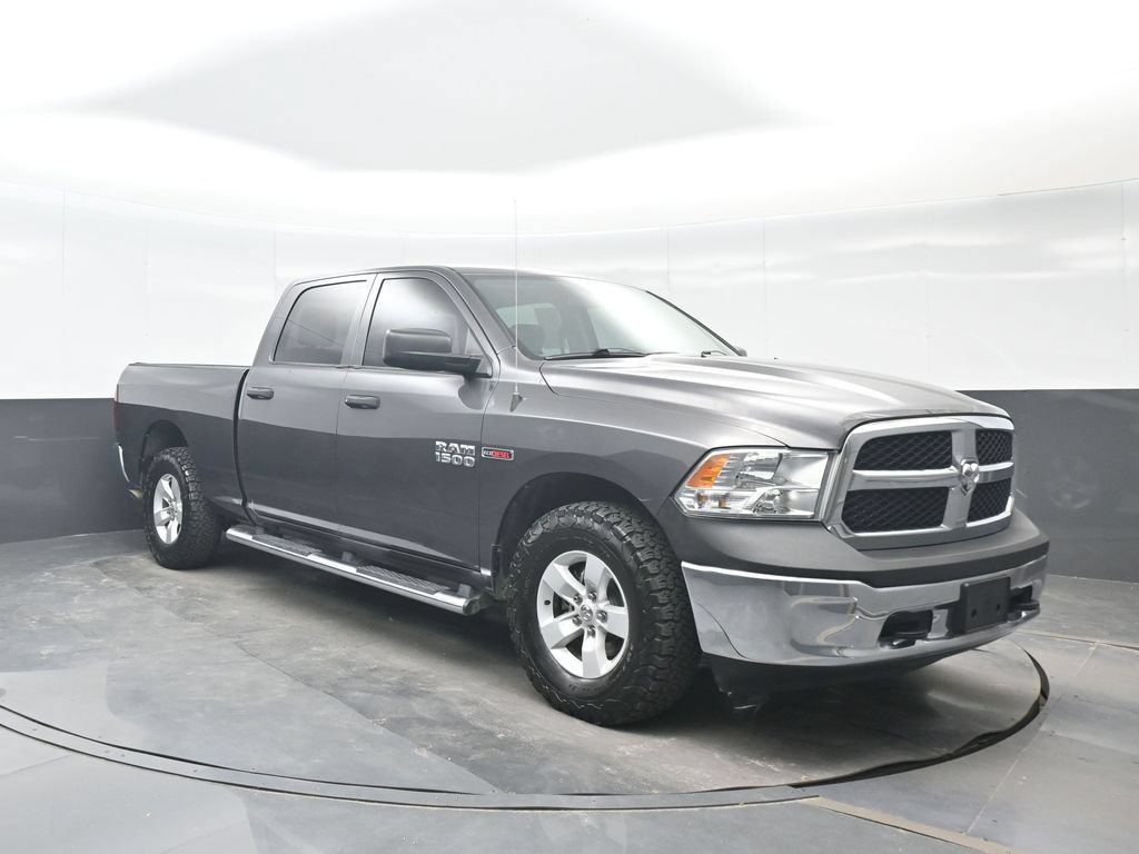 Used 2018 RAM 1500 Tradesman w/ Chrome Appearance Group AWD/4WD image 9