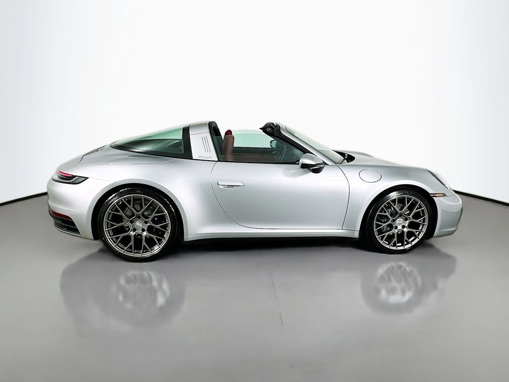 Certified 2024 Porsche 911 Targa 4 AWD/4WD image 8