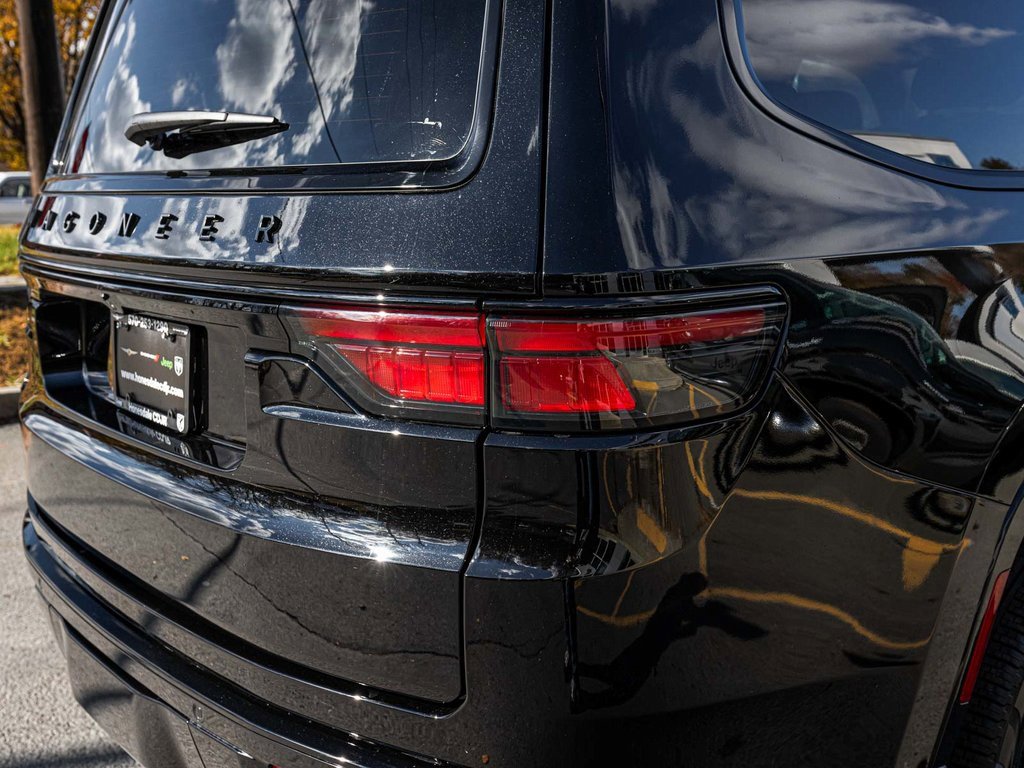 New 2025 Jeep Wagoneer Series II image 36