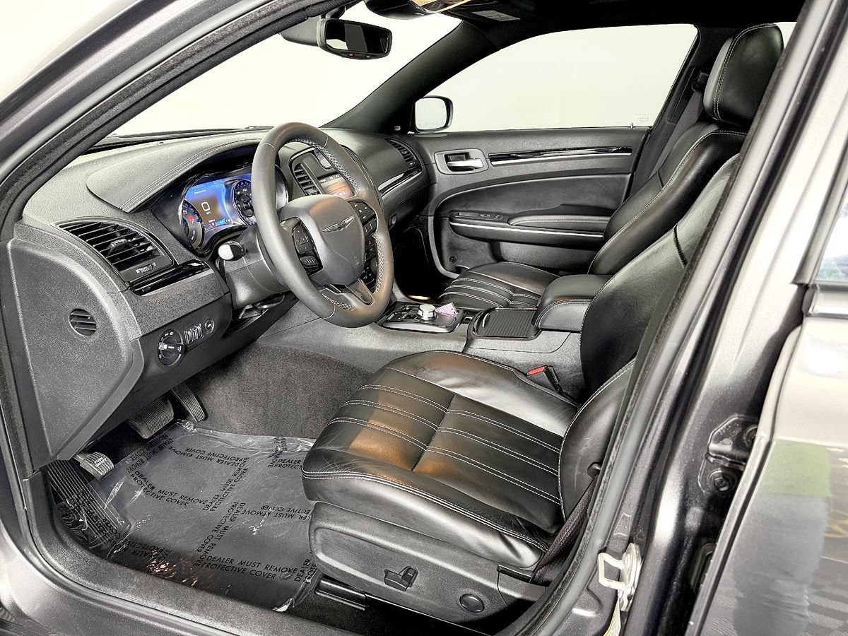Used 2023 Chrysler 300 S RWD image 30