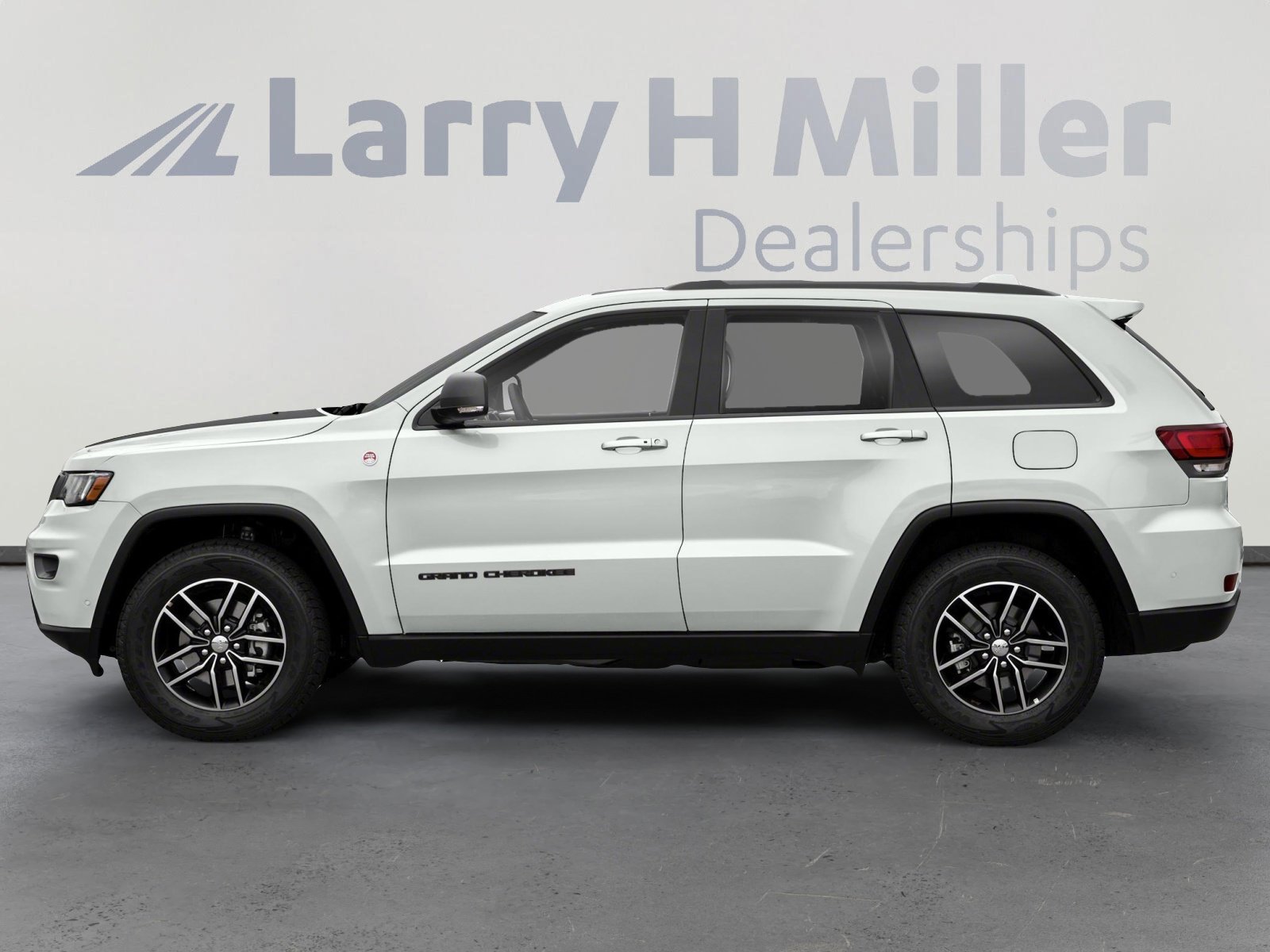 Used 2019 Jeep Grand Cherokee Trailhawk w/ Trailhawk Luxury Group image 3