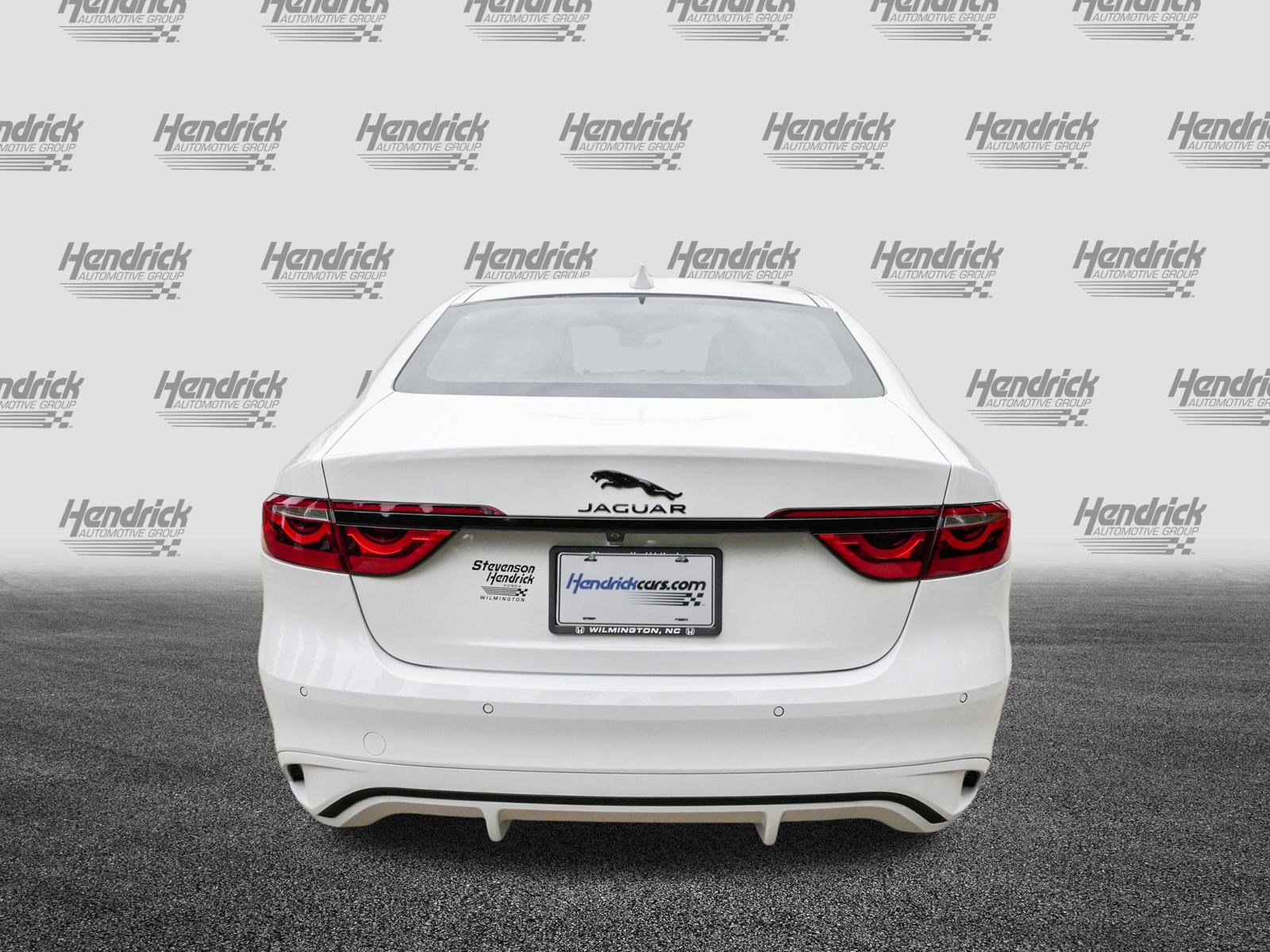 Used 2024 Jaguar XF R-Dynamic SE AWD/4WD image 9