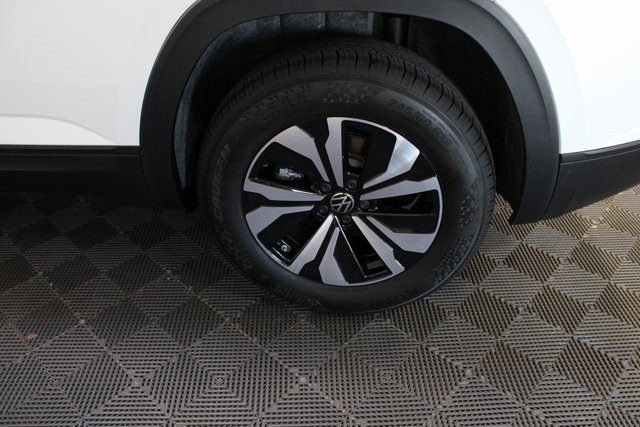 New 2026 Volkswagen Atlas Cross Sport SE image 19