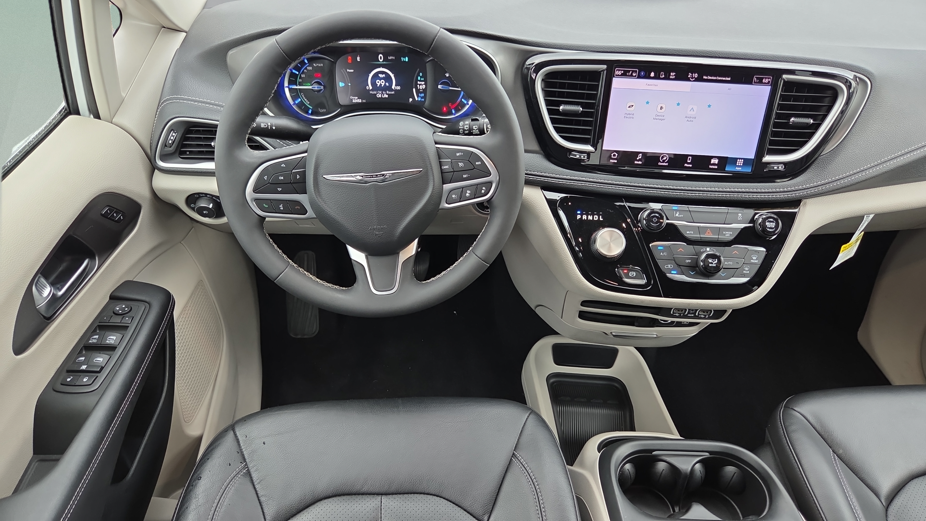 Used 2022 Chrysler Pacifica Touring-L FWD image 12
