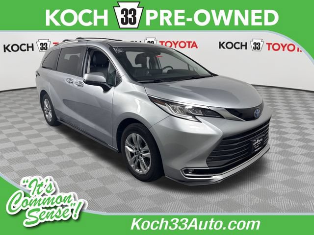 Used 2022 Toyota Sienna Limited AWD/4WD image 1