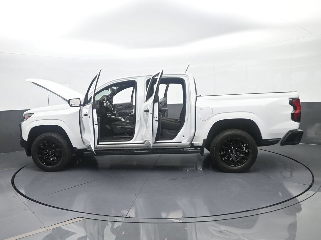 Used 2025 Chevrolet Colorado W/T w/ WT Custom Package RWD image 70