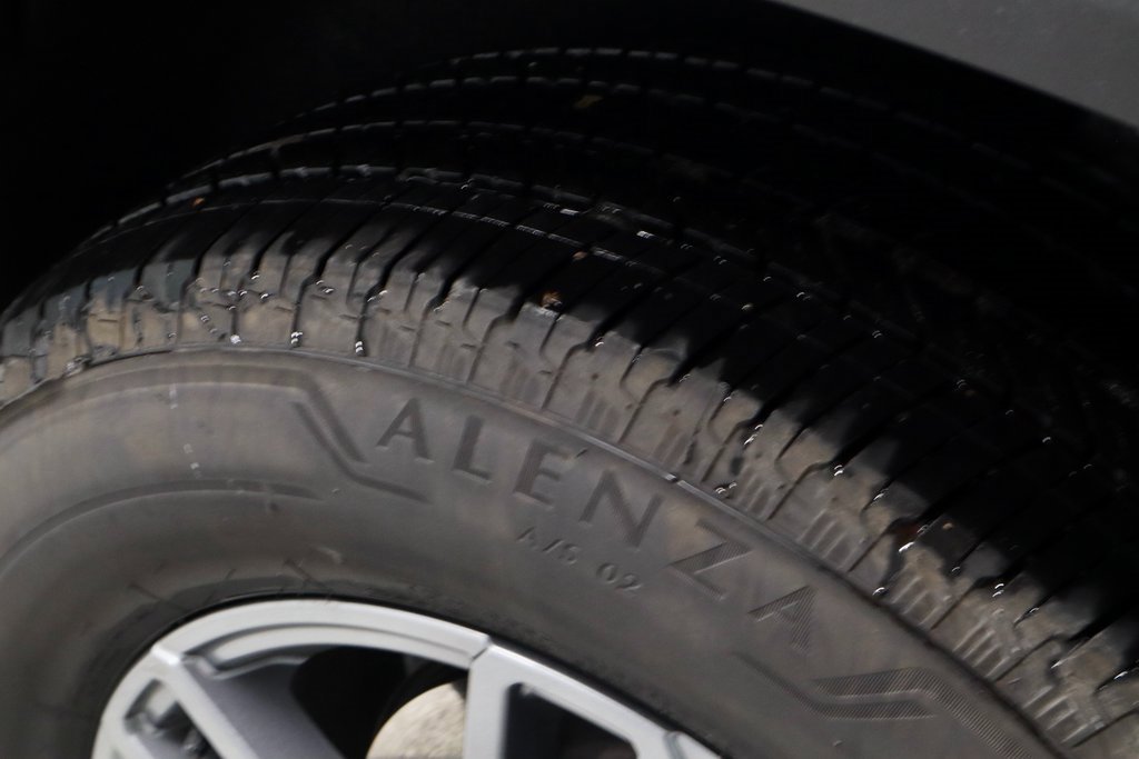 Used 2025 GMC Acadia Elevation image 20