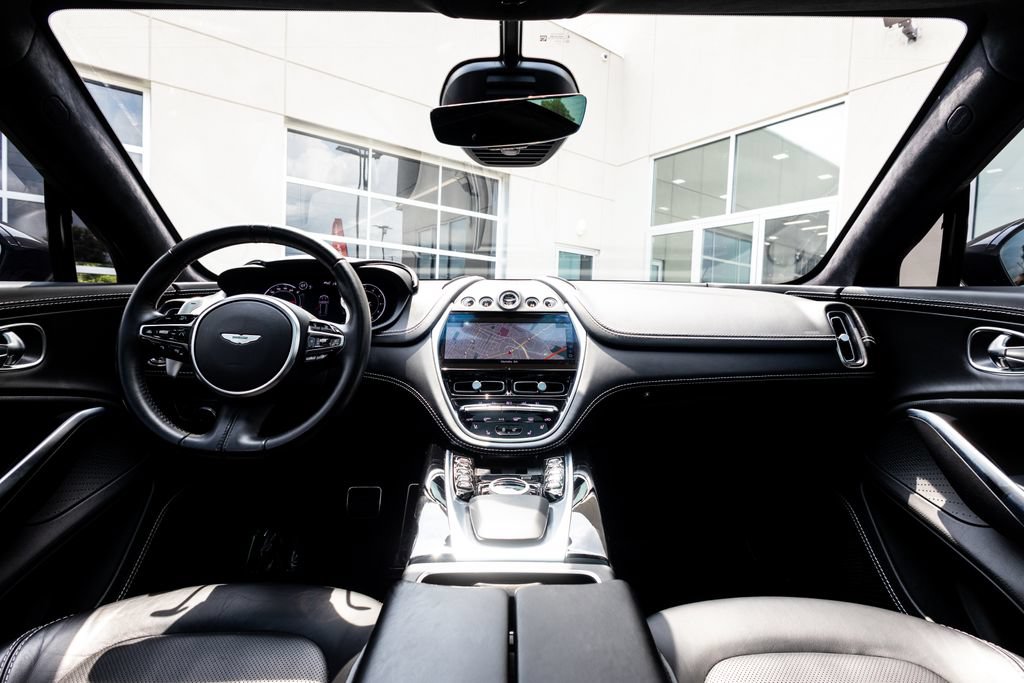 Used 2021 Aston Martin DBX AWD/4WD image 36