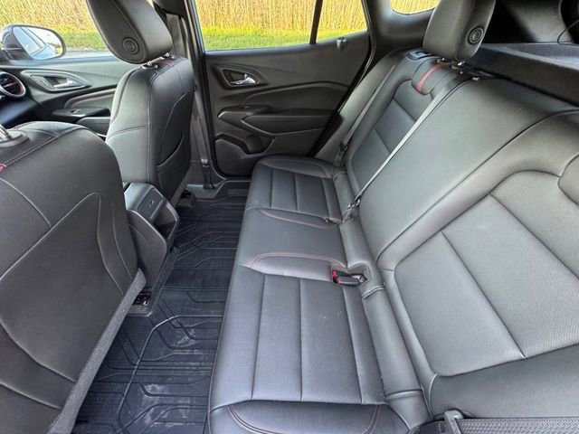 Certified 2025 Chevrolet Trax RS w/ Sunroof Package FWD image 29