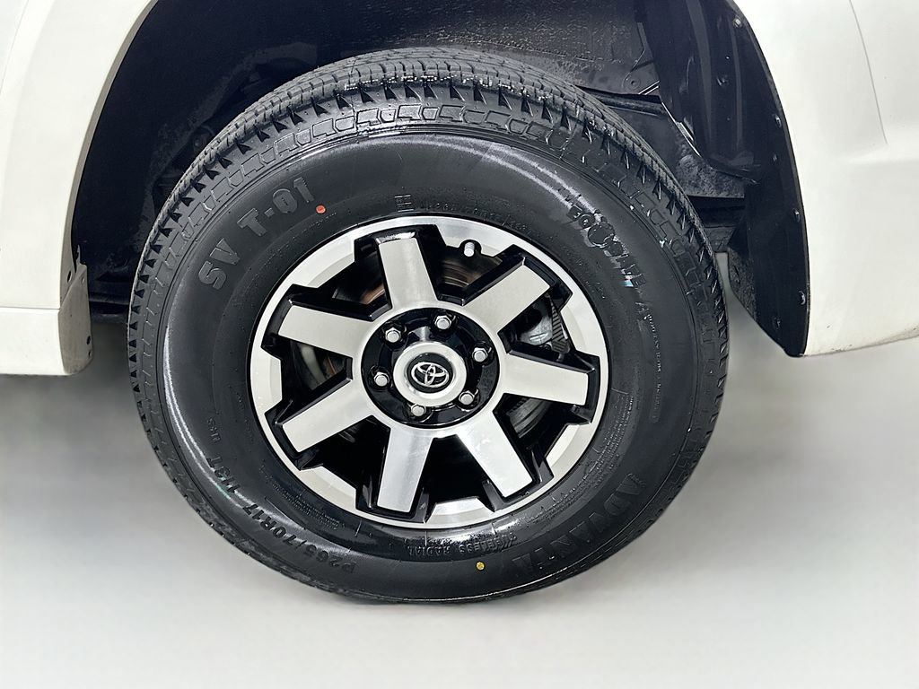 Used 2020 Toyota 4Runner Limited image 24
