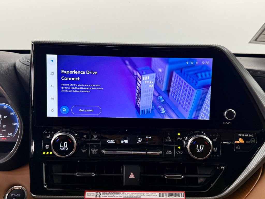 Used 2026 Toyota Highlander Platinum image 30