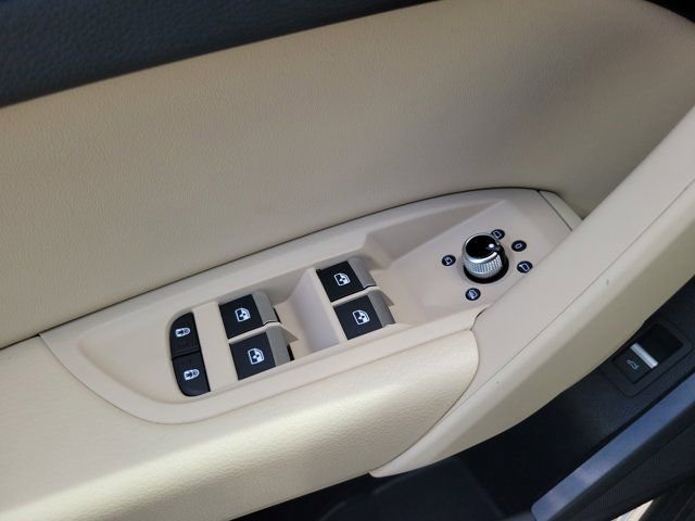 Certified 2023 Audi Q5 2.0T Premium w/ Convenience Package image 19