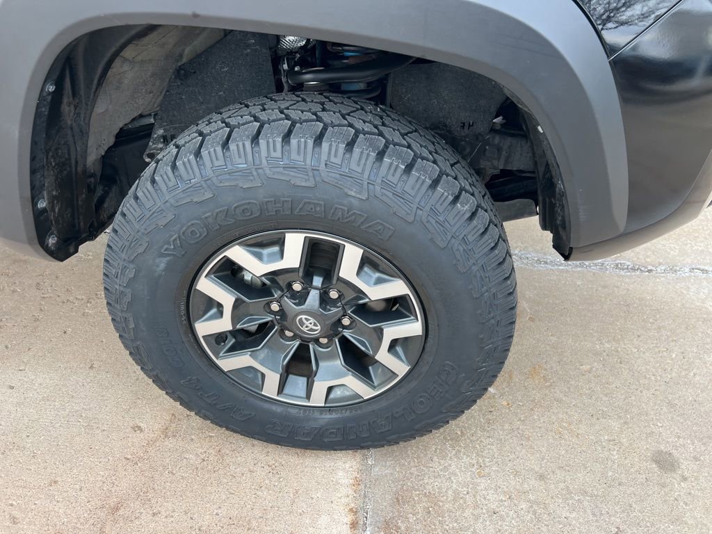 Used 2023 Toyota Tacoma TRD Off-Road w/ Technology Package image 28