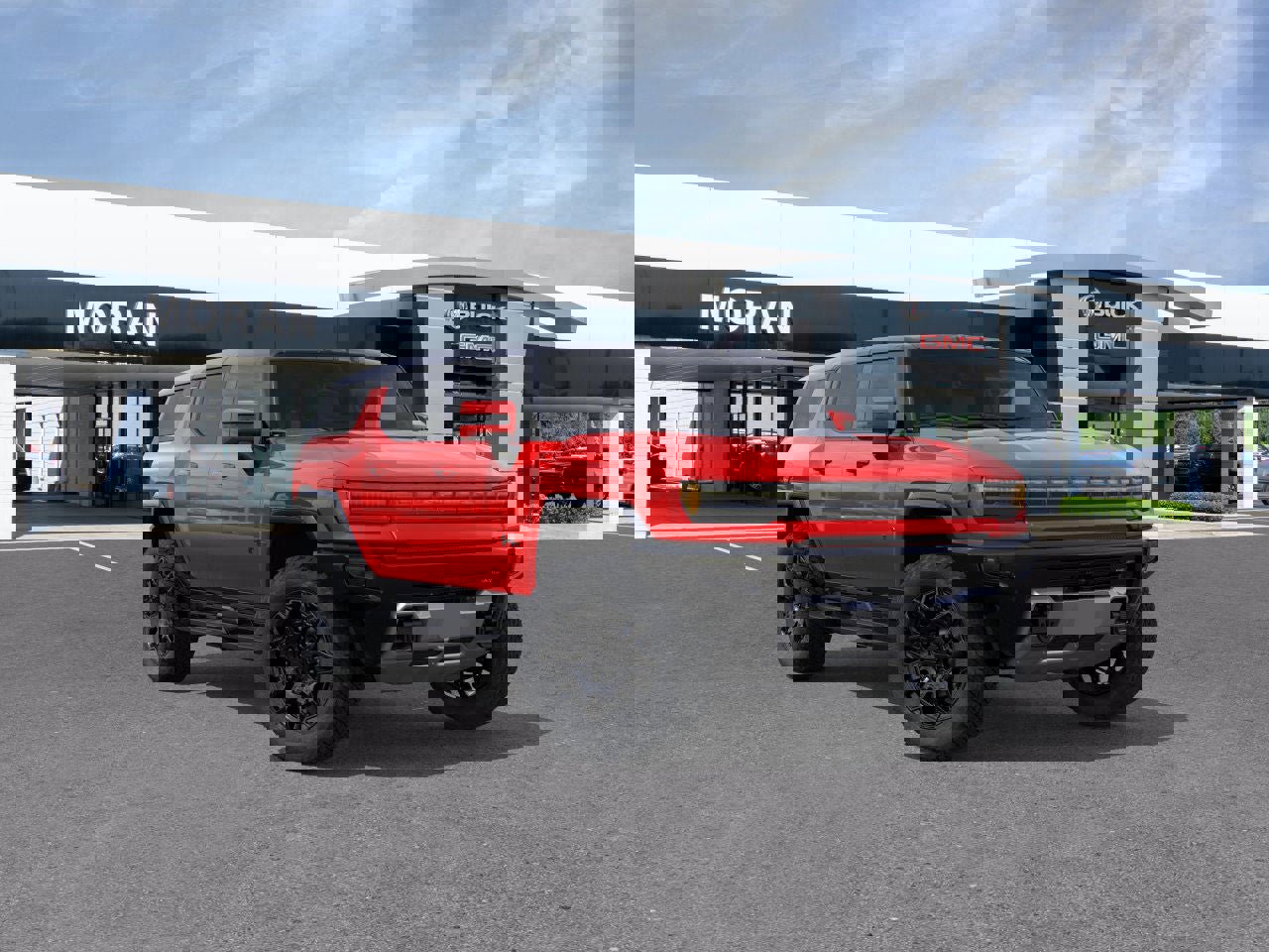 New 2025 GMC Hummer EV 2X w/ LPO, Dark Essentials Package image 4