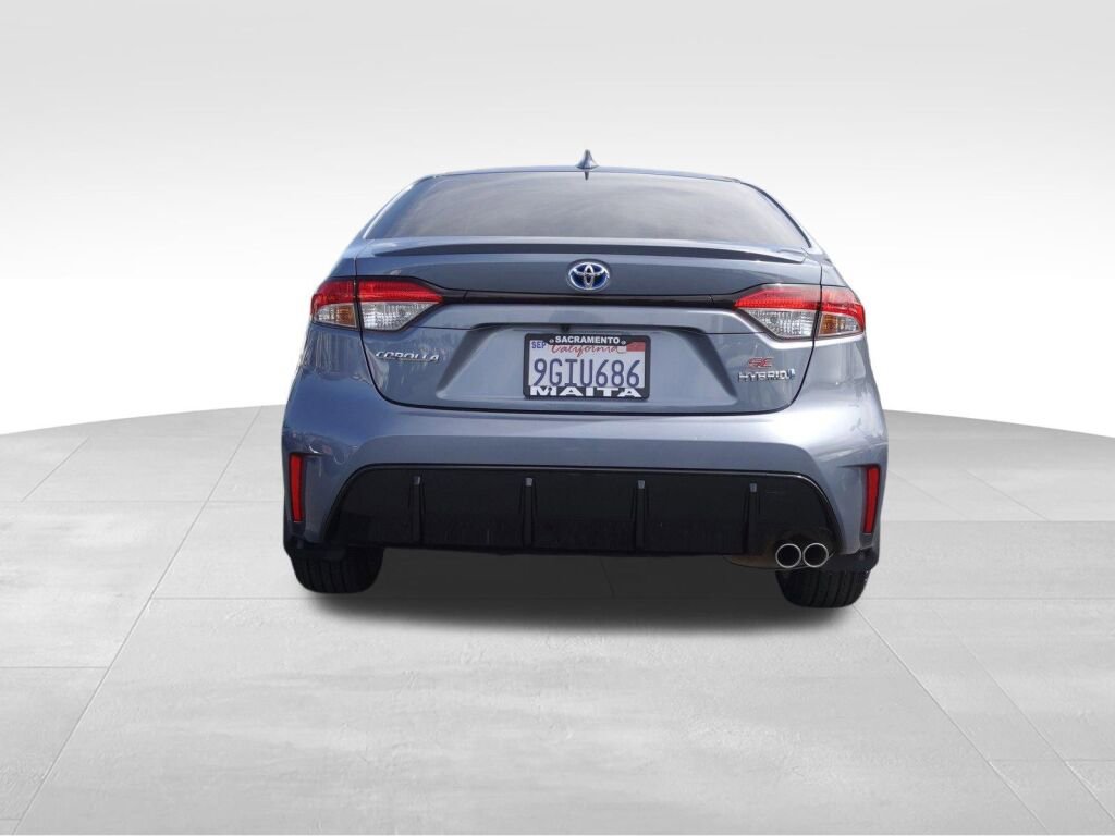 Certified 2023 Toyota Corolla SE w/ SE Package FWD image 4