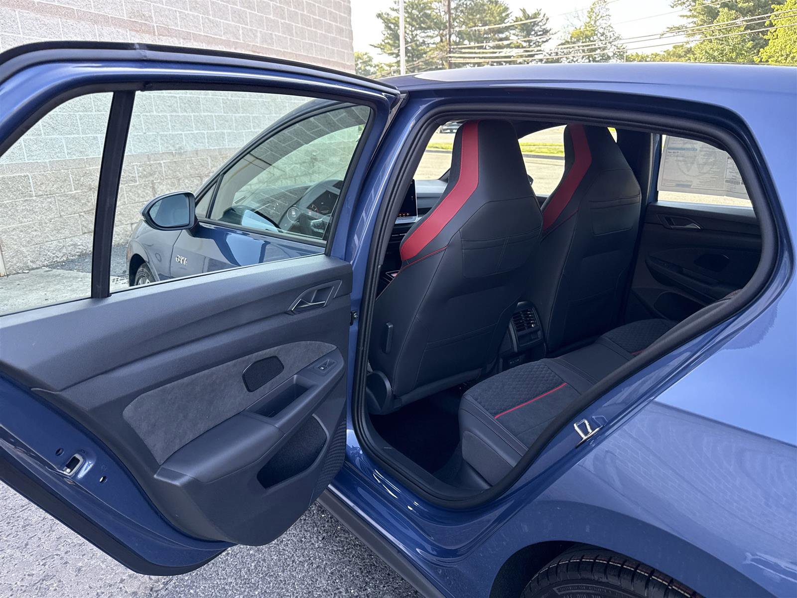 New 2025 Volkswagen GTI SE image 25