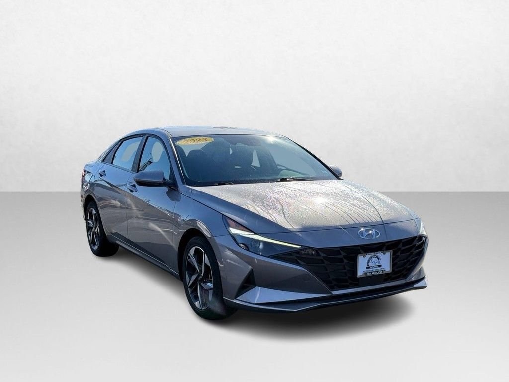 Used 2023 Hyundai Elantra SEL w/ Convenience Package image 10