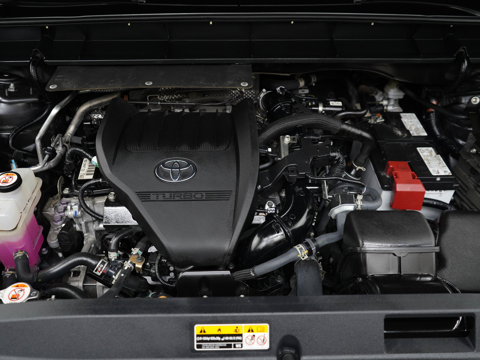 Used 2024 Toyota Highlander Limited AWD/4WD image 33
