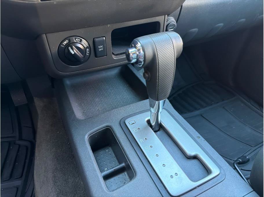Used 2011 Nissan Xterra S AWD/4WD image 16