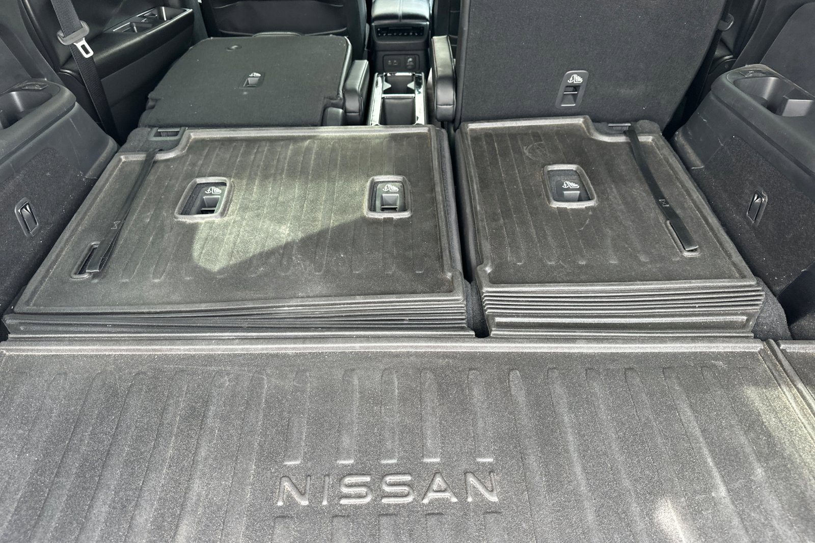 Certified 2022 Nissan Pathfinder Platinum w/ Cargo Package image 16