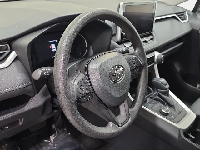 Certified 2025 Toyota RAV4 XLE AWD/4WD image 12